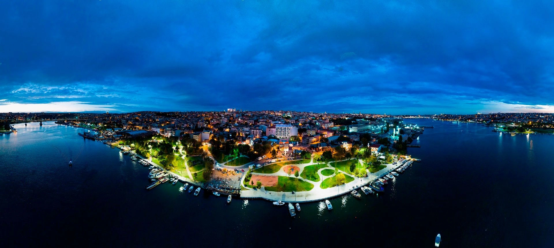 Комплекс с потрясающими видами на Стамбул