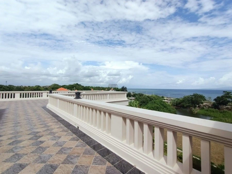 Большая вилла с панорамным видом