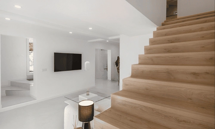 Красивая отремонтированная собственность на серебряном побережье Португалии