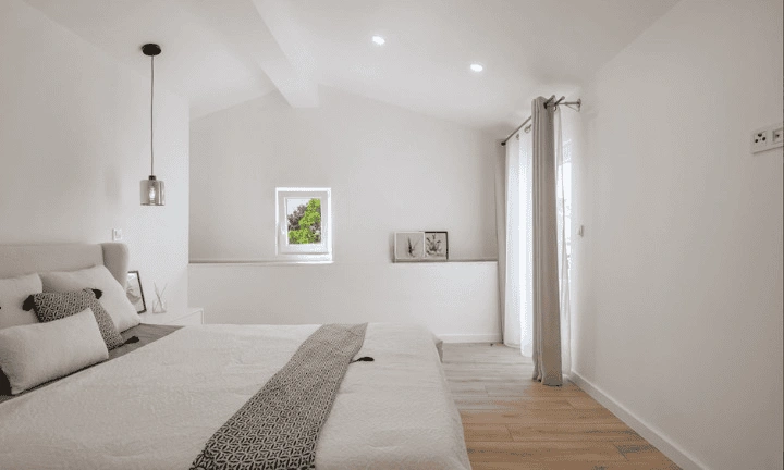 Красивая отремонтированная собственность на серебряном побережье Португалии