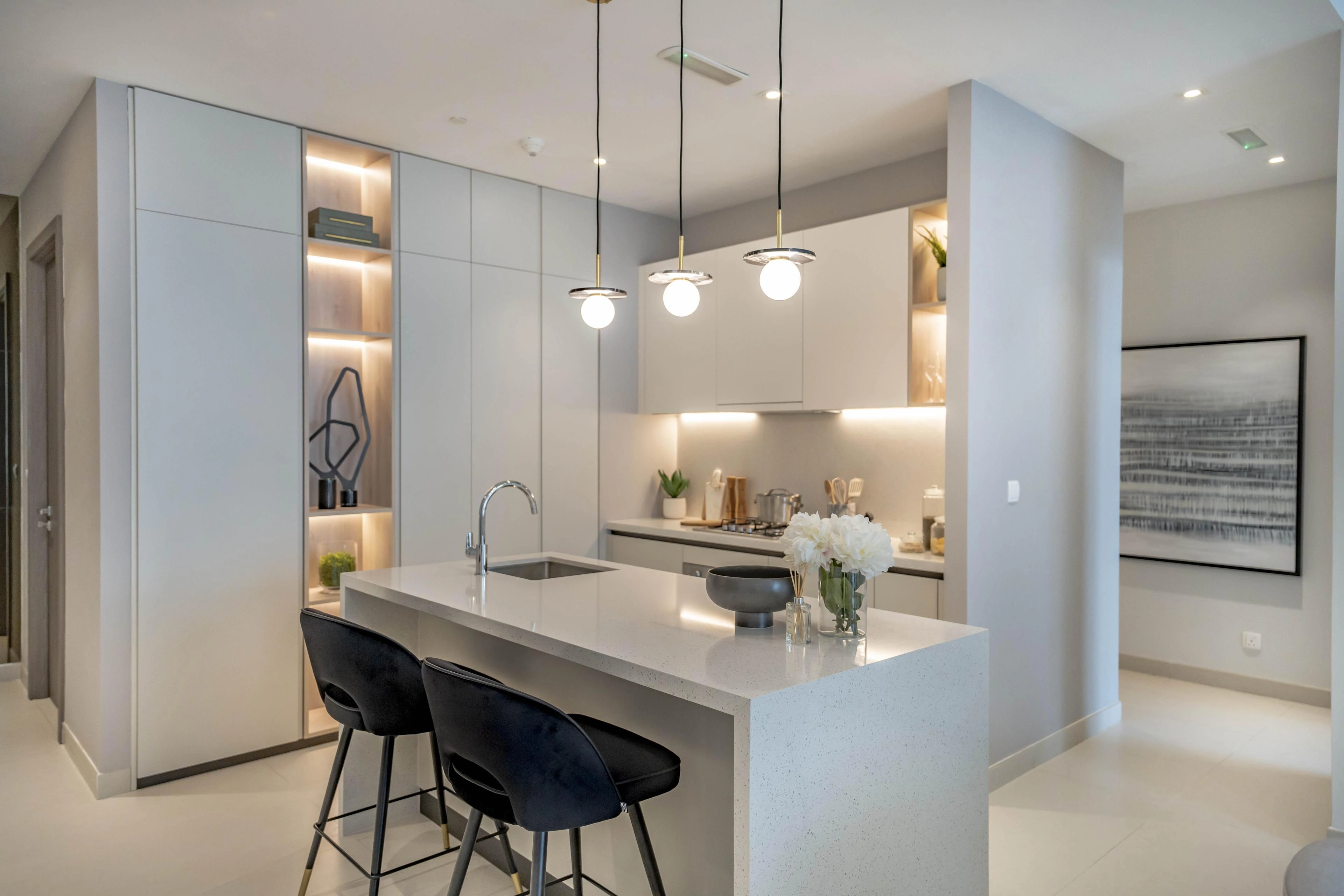 Роскошный жилой комплекс с видом на море и порт в Дубае