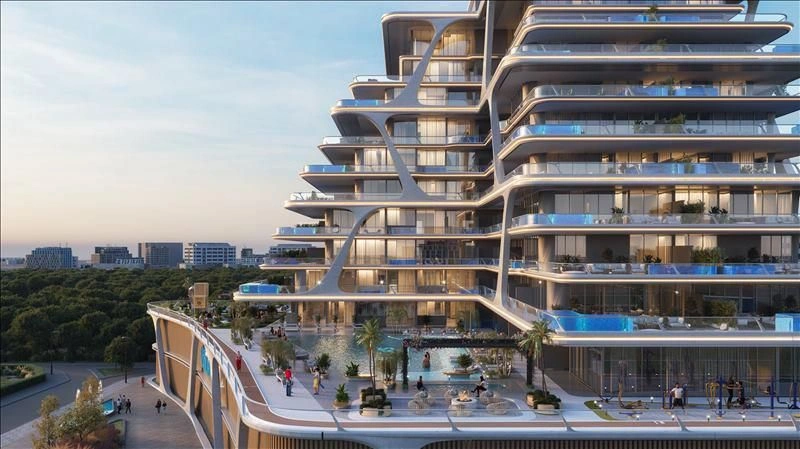 Современный жилой комплекс рядом с гольф-клубом в Дубае