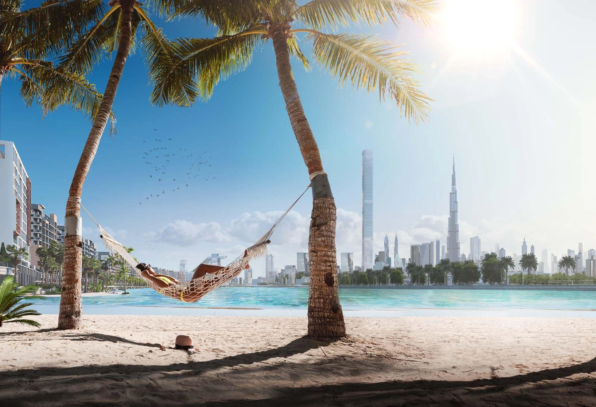 Роскошный жилой комплекс с видом на набережную Дубая