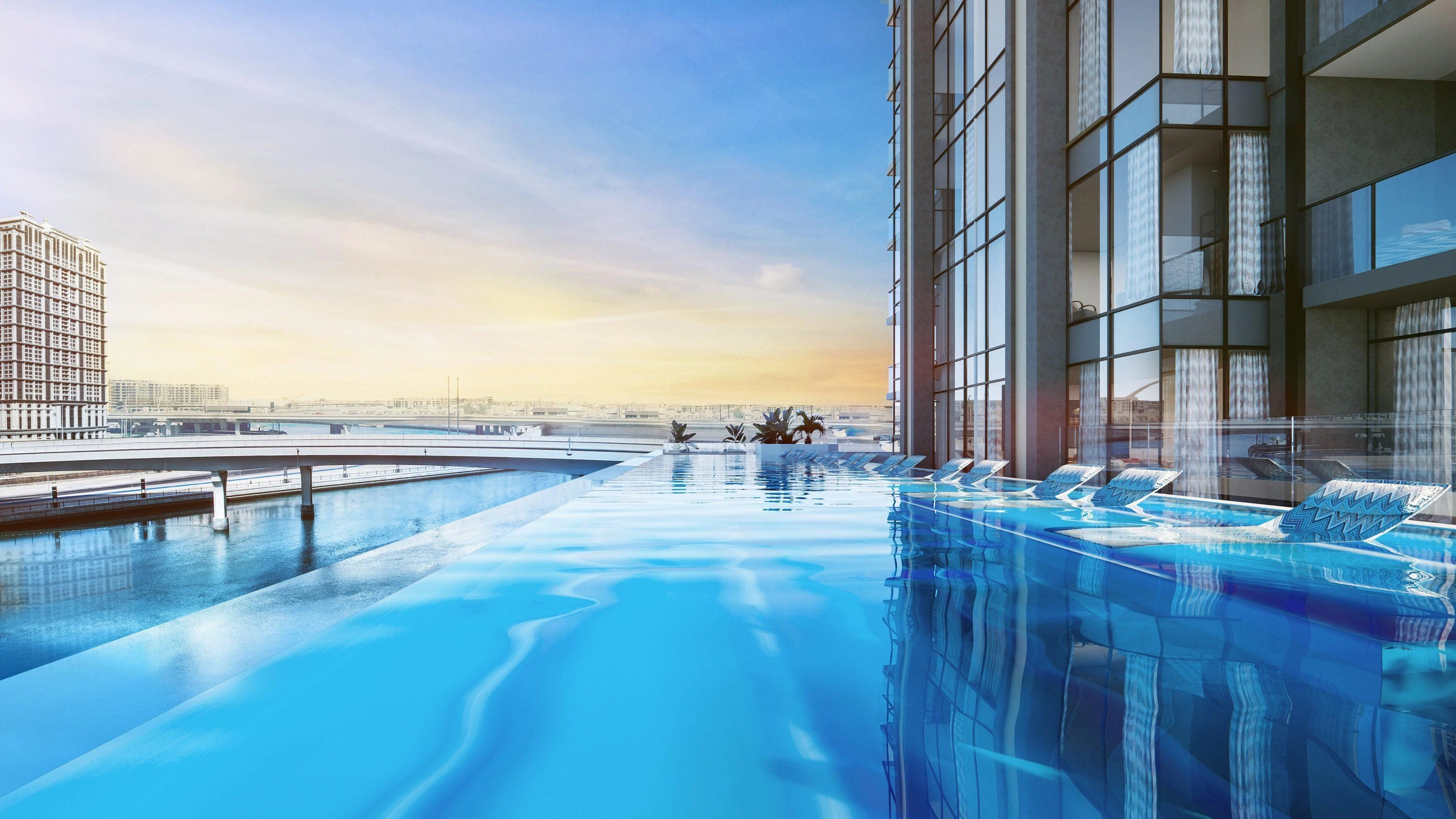 Роскошный жилой комплекс на берегу канала в центре Дубая