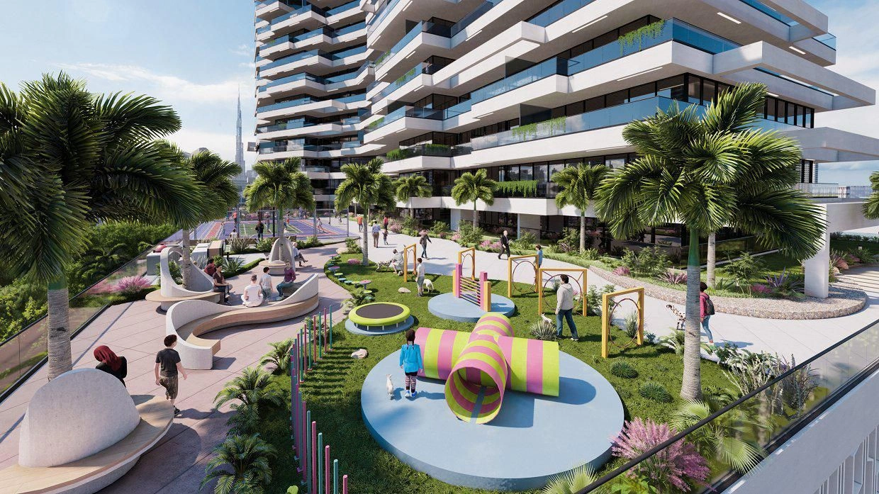 Luxury Residential Complex with Water Park in Dubai