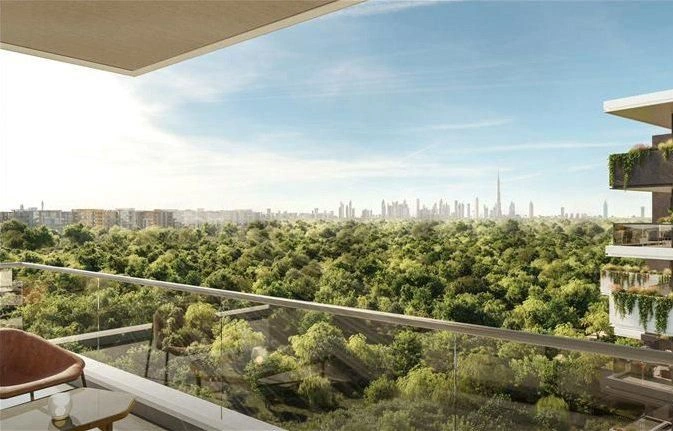 Современный жилой комплекс, окружённый лесом в Дубае