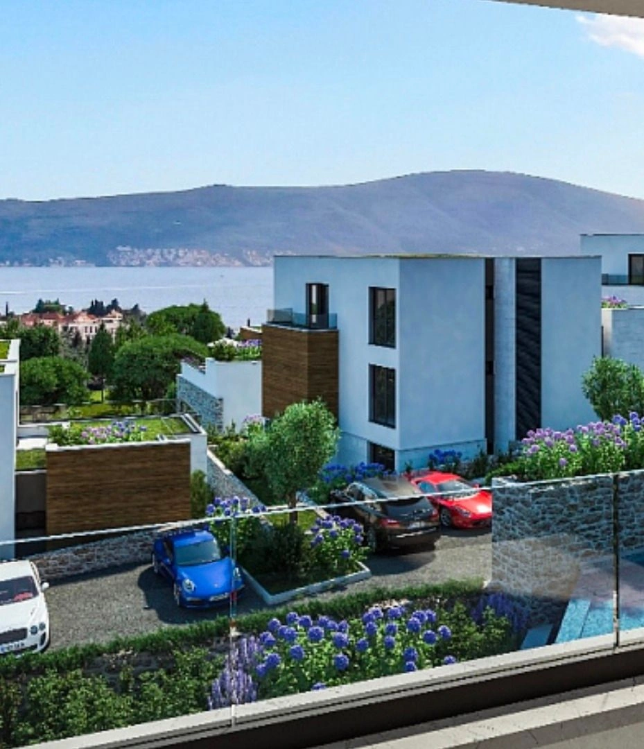 Роскошный комплекс на первой береговой линии в Тивате, Черногория