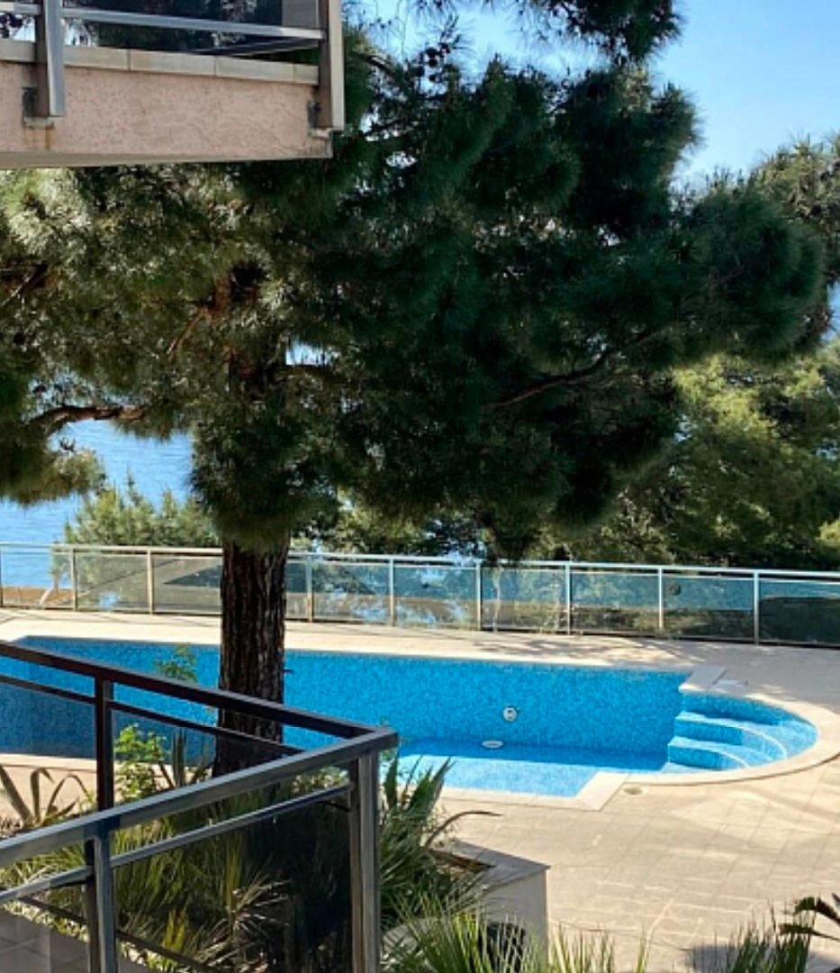 Роскошный комплекс из 5 вилл в районе Будвы, Черногория