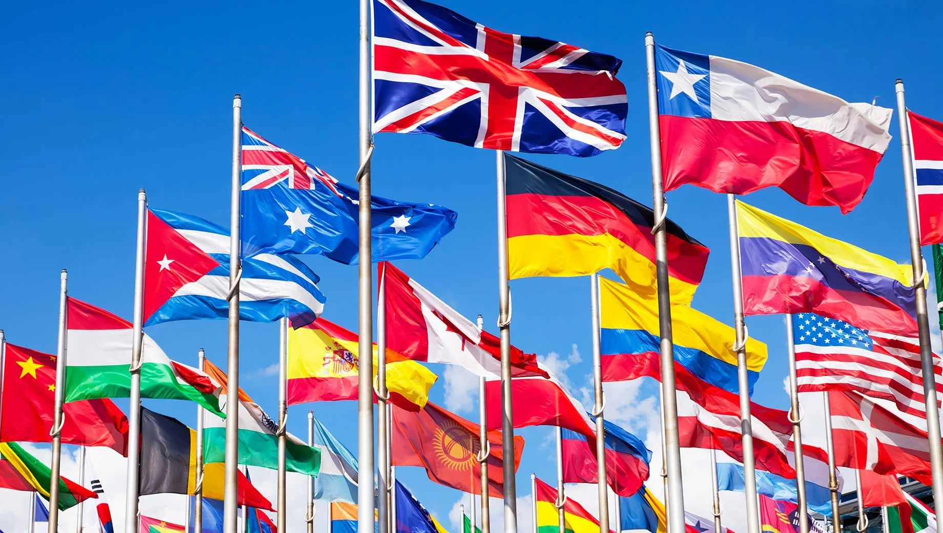 Оценка рисков инвестирования по всему миру: пятерка стран с самыми высокими рисками