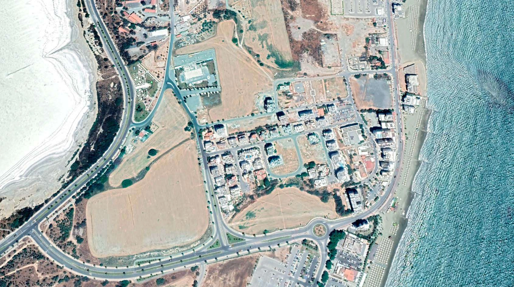 Комплекс в престижном районе Маккензи, Кипр