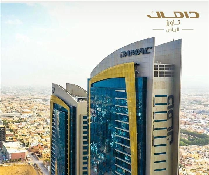 Высотный комплекс обслуживаемых квартир с бассейнами и спа в центре Эр-Рияда, Саудовская Аравия