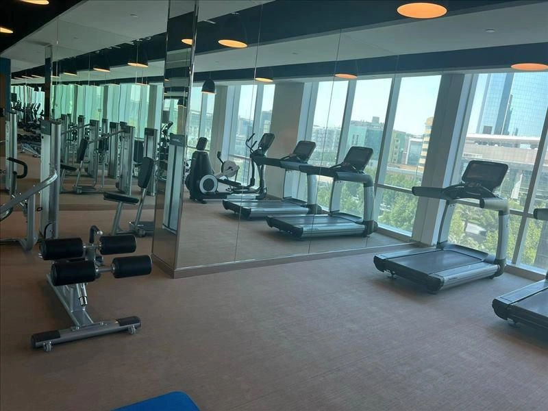 Высотный комплекс обслуживаемых квартир с бассейнами и спа в центре Эр-Рияда, Саудовская Аравия