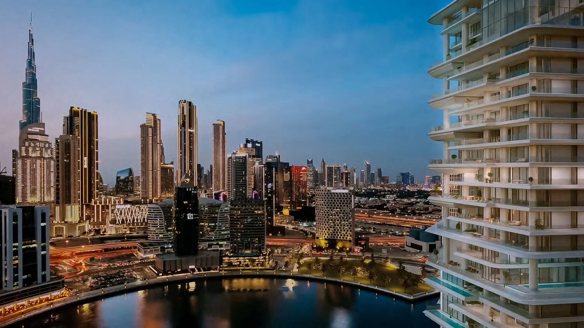 Эксклюзивный жилой комплекс в живописной гавани Marasi